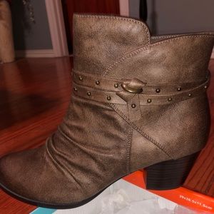 Shoes/Booties